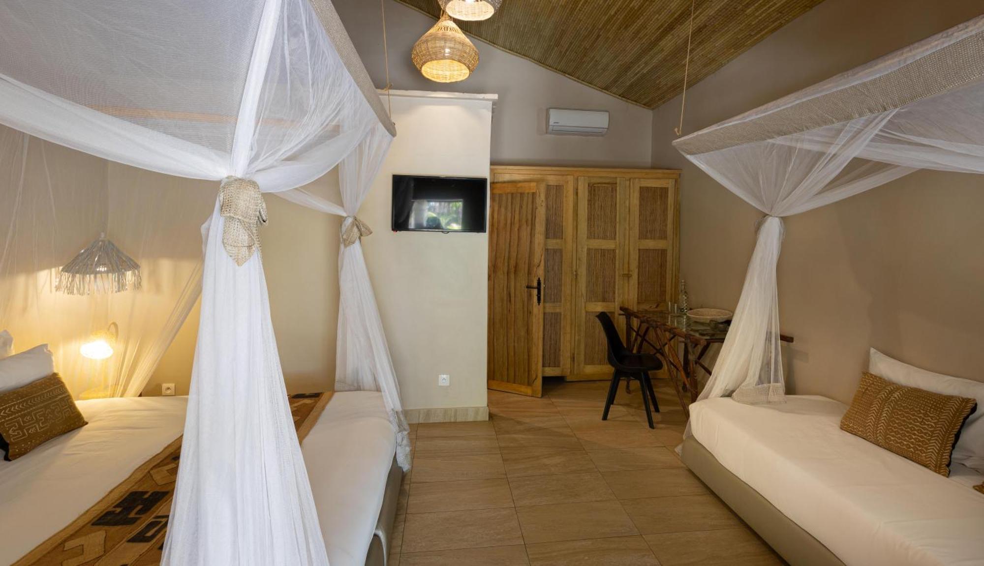 Hotel Les Palétuviers à Toubakouta Extérieur photo